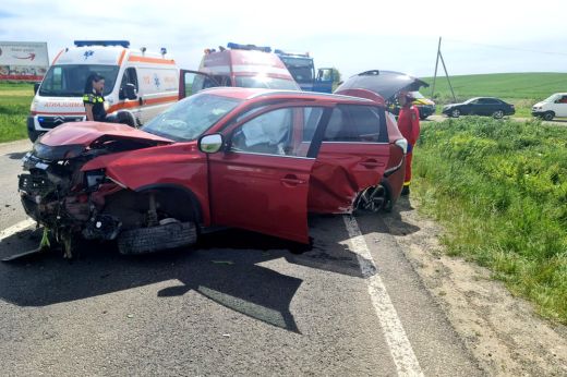 Súlyos közlekedési baleset történt Felsőszopor közelében. Többen kórházba kerültek
